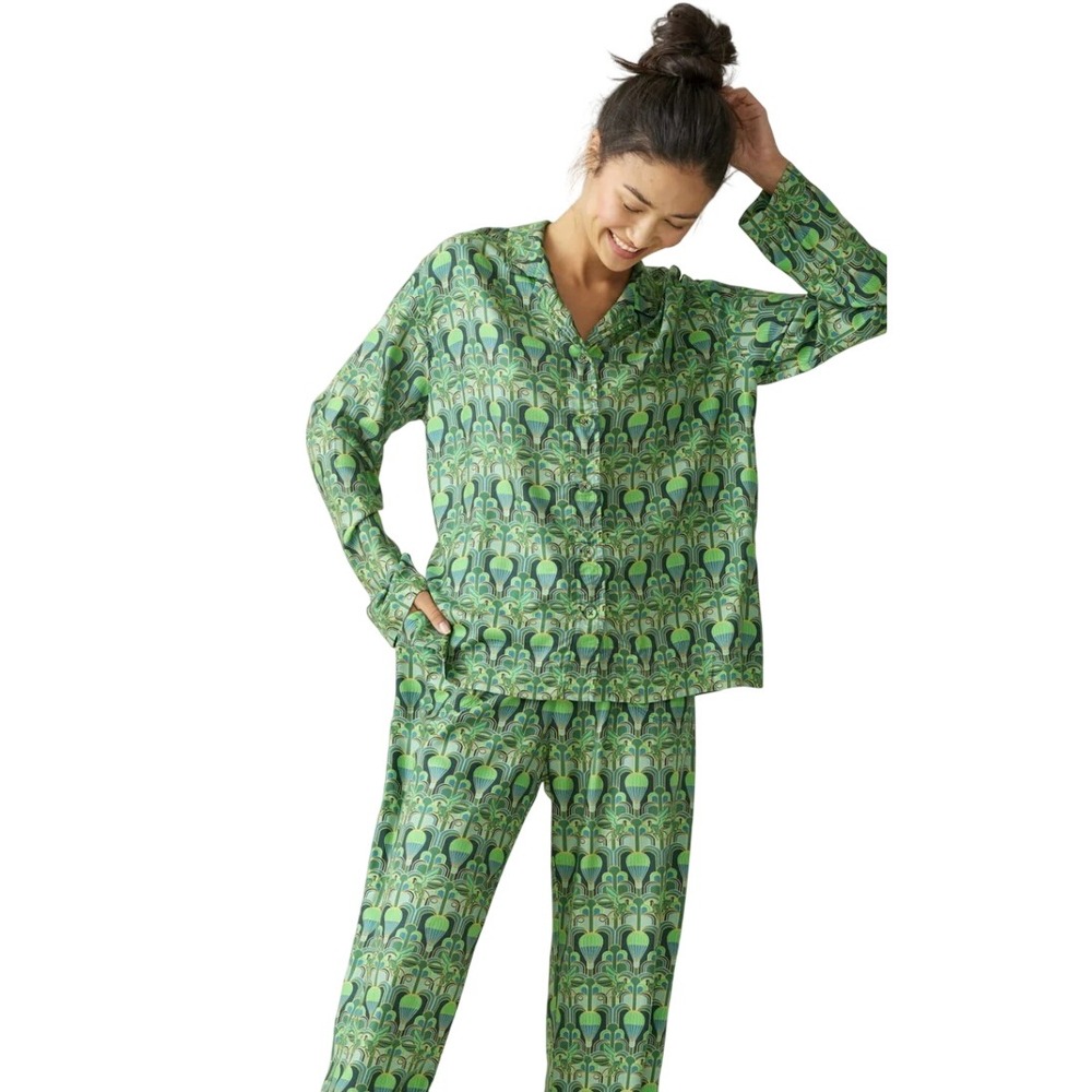 Vera Bradley Wicked Womens Pajama Set Size Large Long-Sleeved NEW